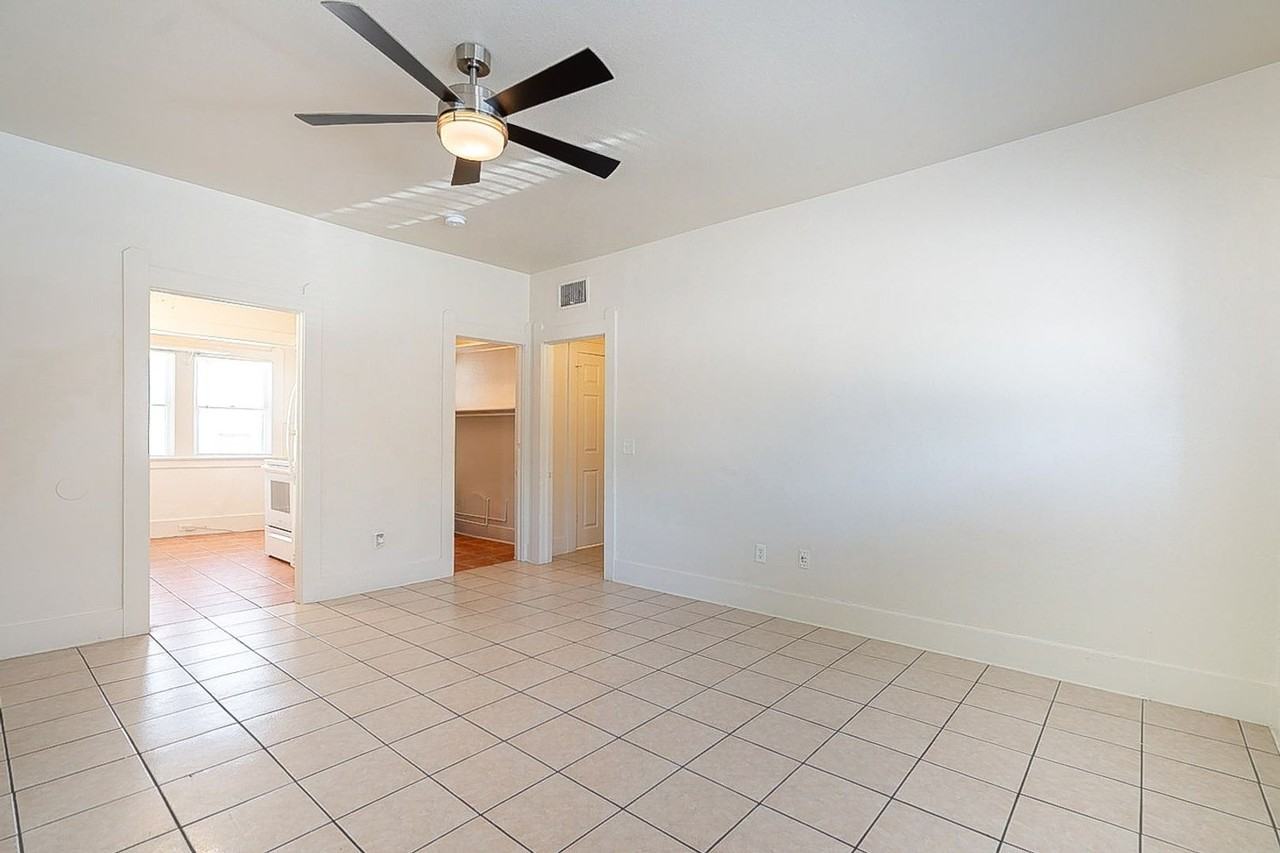 1134 E. 7th St. - Photo 4 of 49