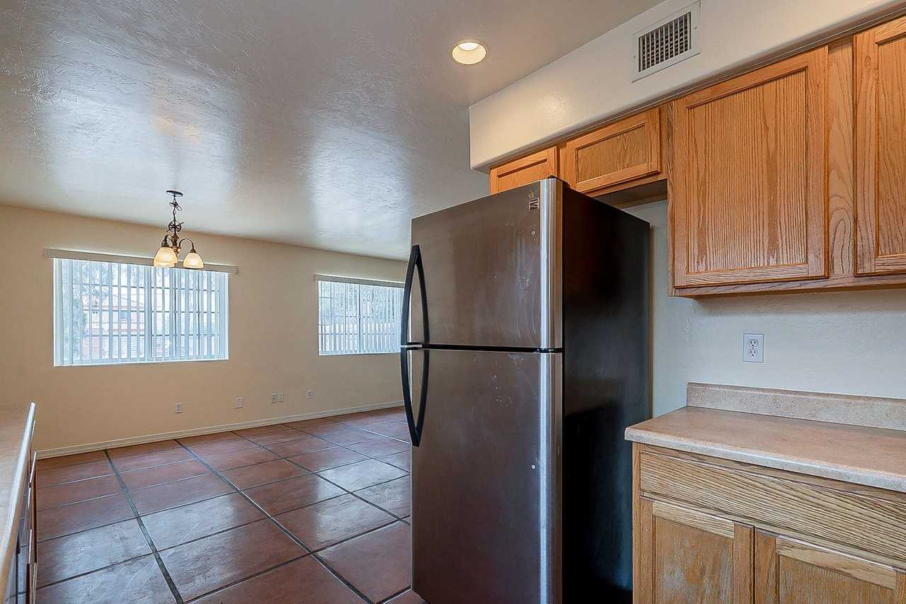 1718 N. 4th Ave. - Photo 6 of 22