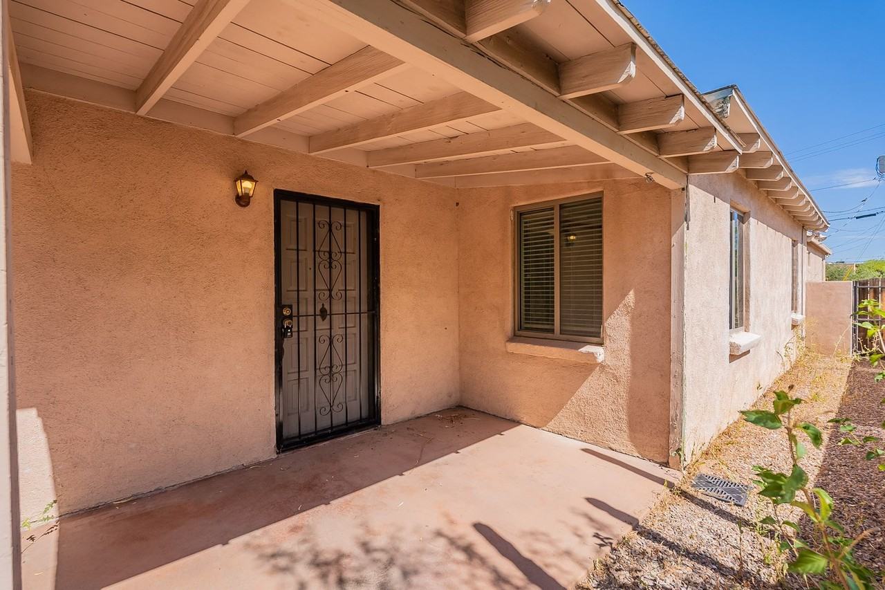 1019 E. Drachman St. - Photo 4 of 22