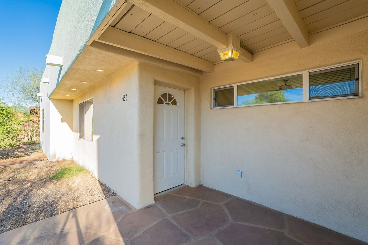 436 E Waverly St - Photo 2 of 30