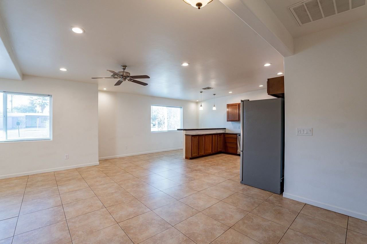 436 E Waverly St - Photo 7 of 27