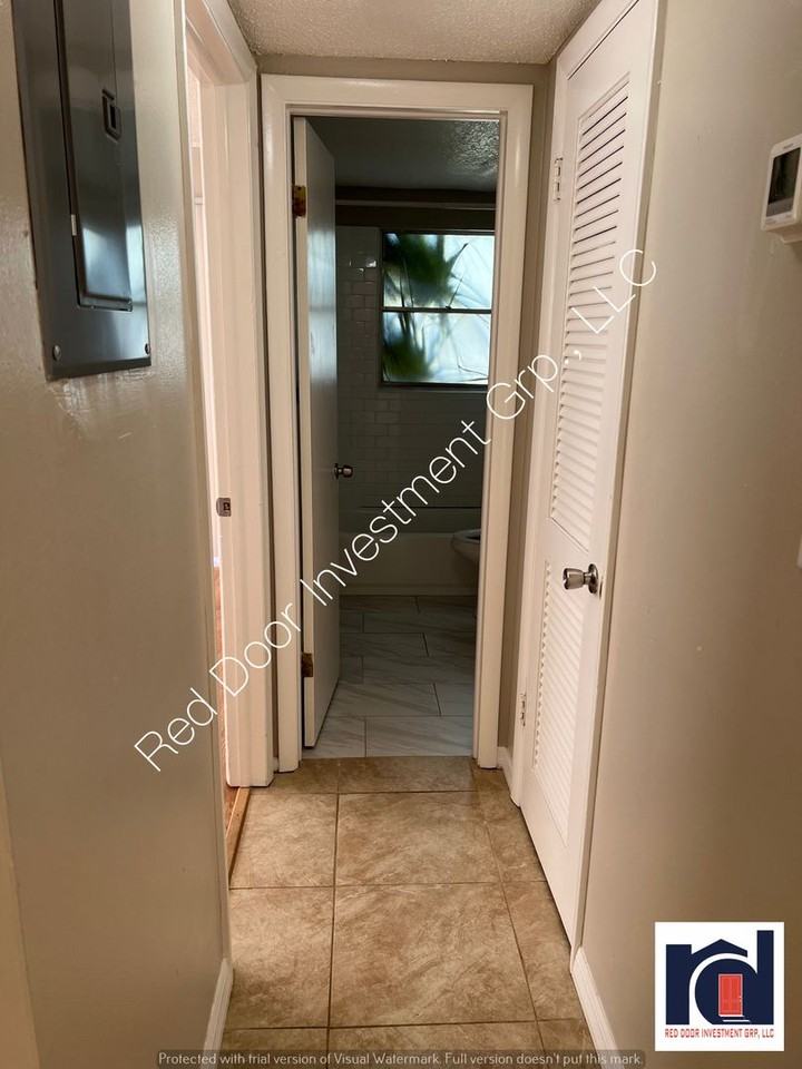 955 Knox Mcrae Dr ##7 - Photo 5 of 13