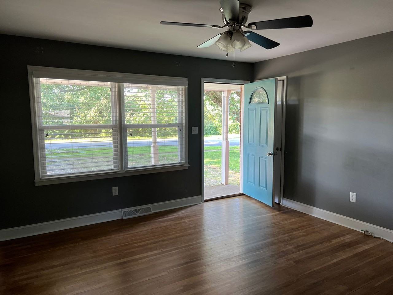 521 Clifton Rd - Photo 2 of 13