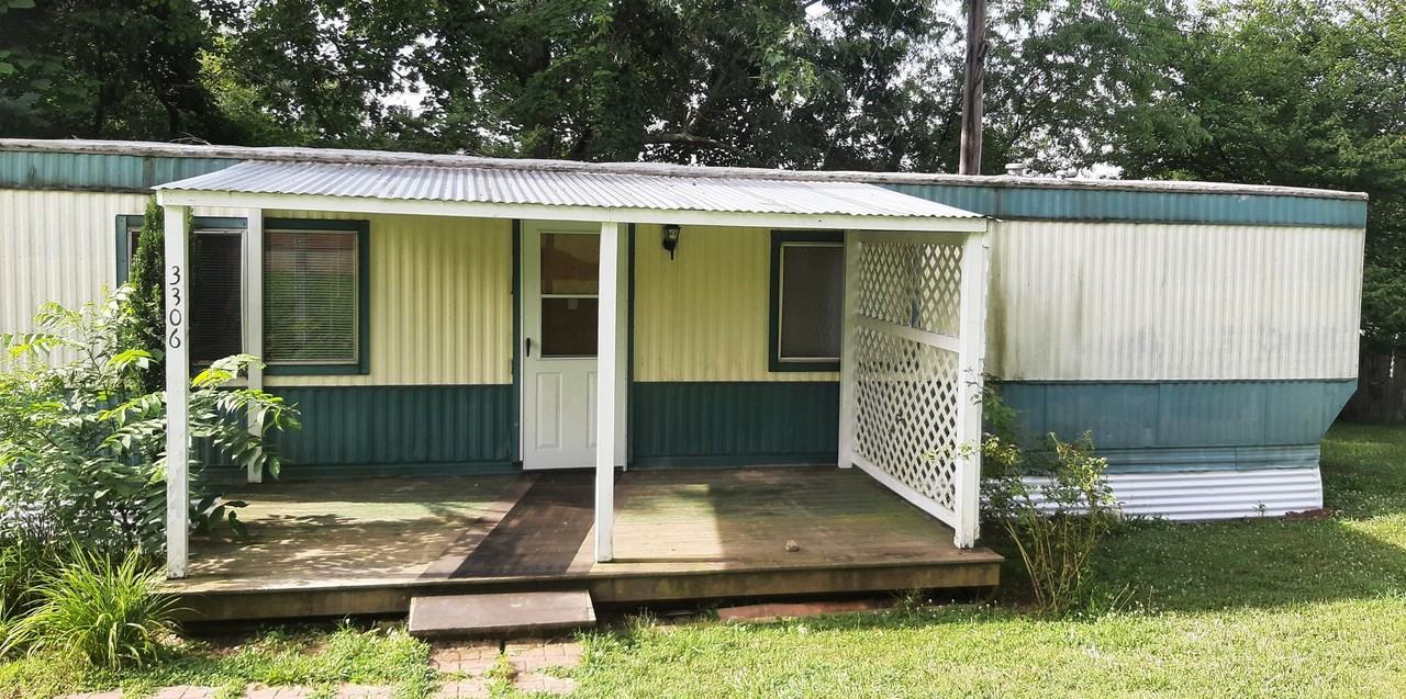 3306 Farmview Dr - Photo 2 of 21