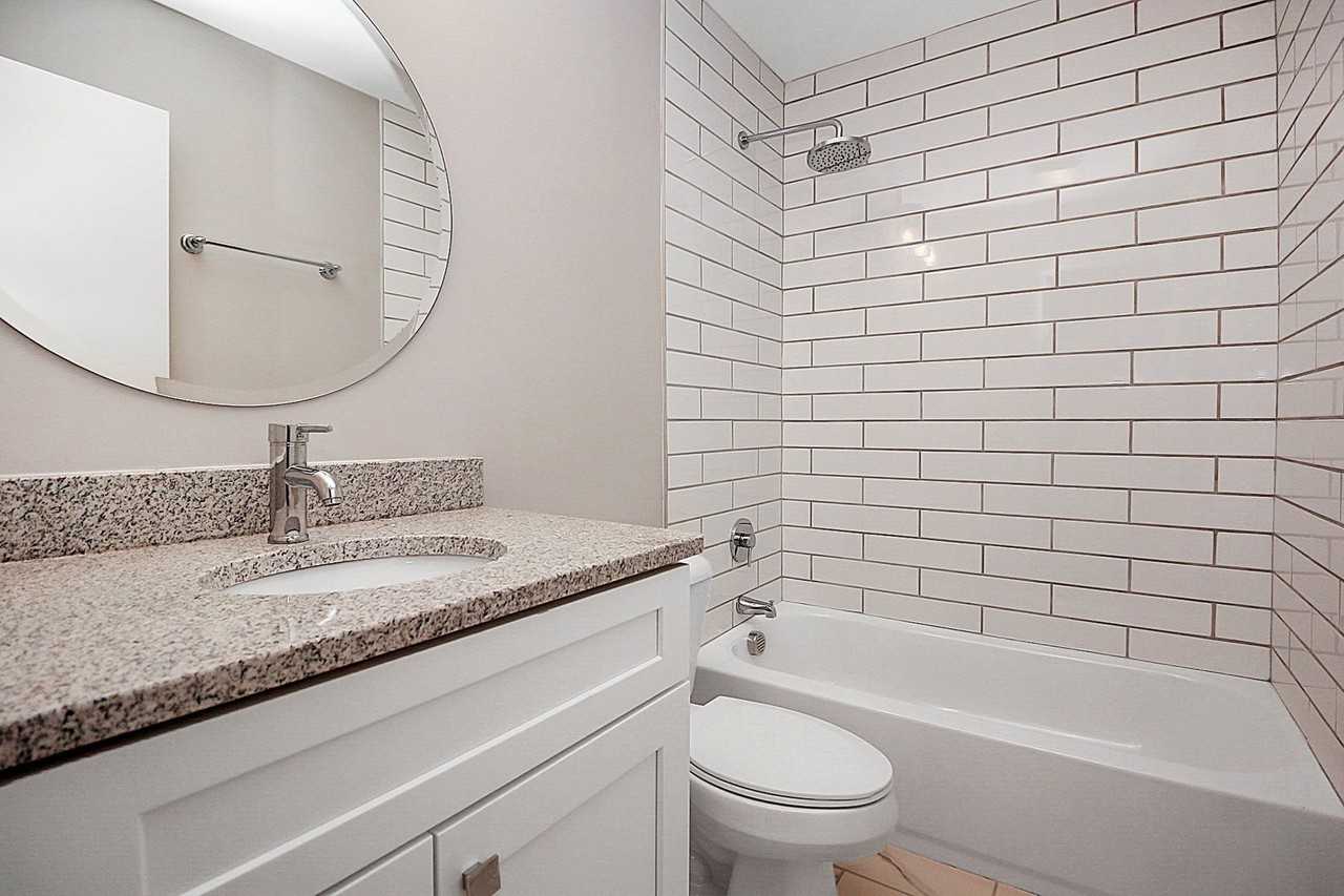 3136 Erskine Dr - Photo 3 of 12