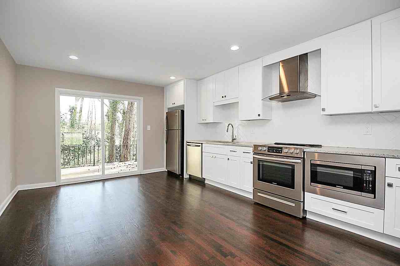 3136 Erskine Dr - Photo 7 of 12