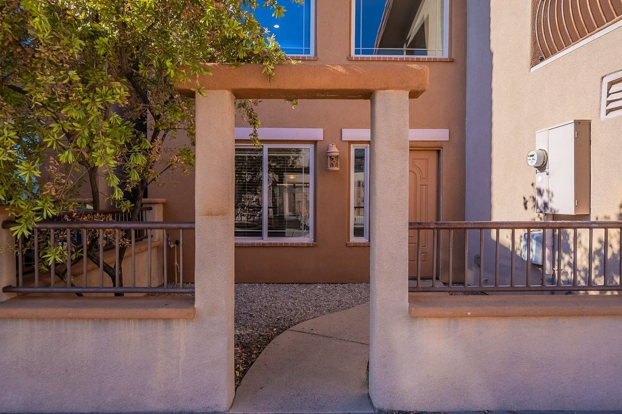 110 S. Placita Colonia Solana - Photo 6 of 30