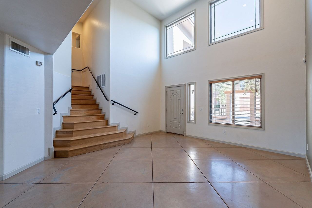 110 S. Placita Colonia Solana - Photo 7 of 30