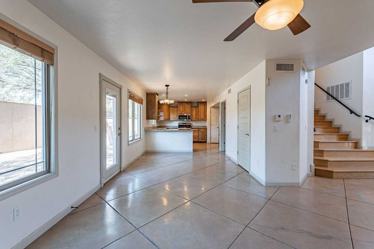 110 S. Placita Colonia Solana - Photo 4 of 30