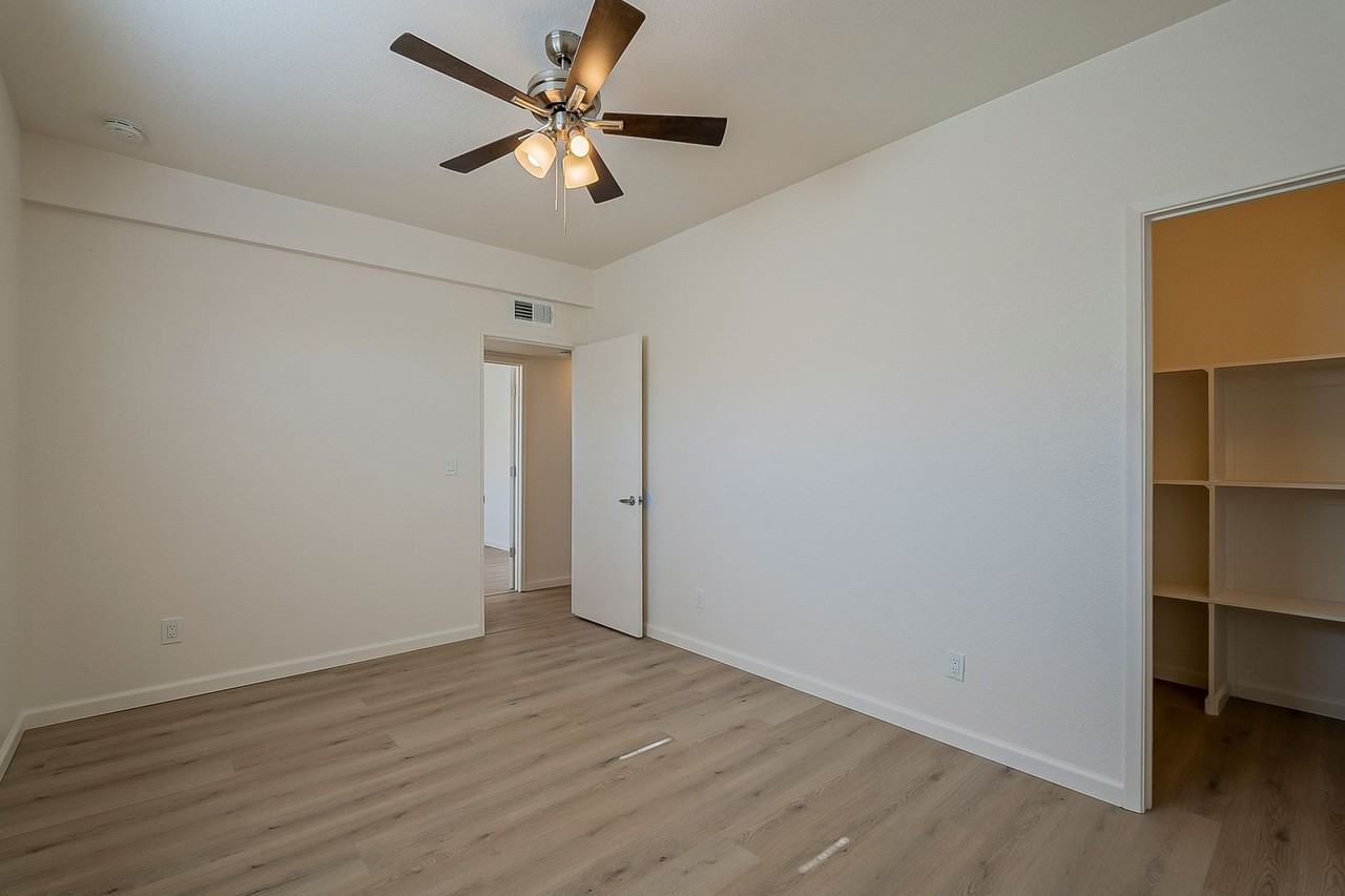 315 & 317 E. Lester St. - Photo 6 of 15