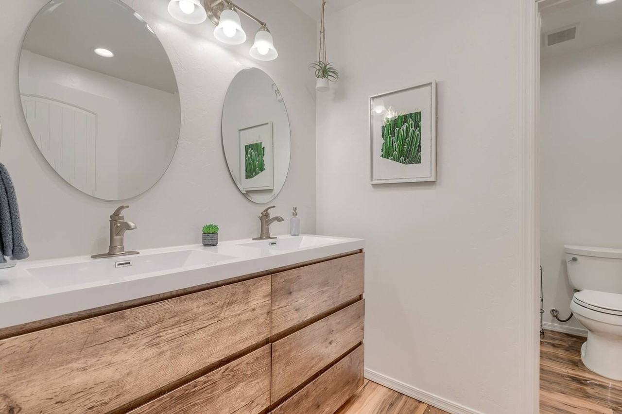 2201 N. Los Altos Ave. - Photo 4 of 25