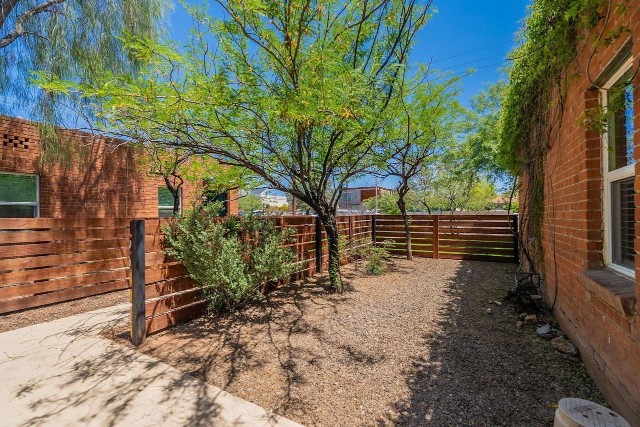 305-315 N. Highland Ave. ( 305, 307, 309, 311A, 311B, 313, 315 ) - Photo 3 of 33