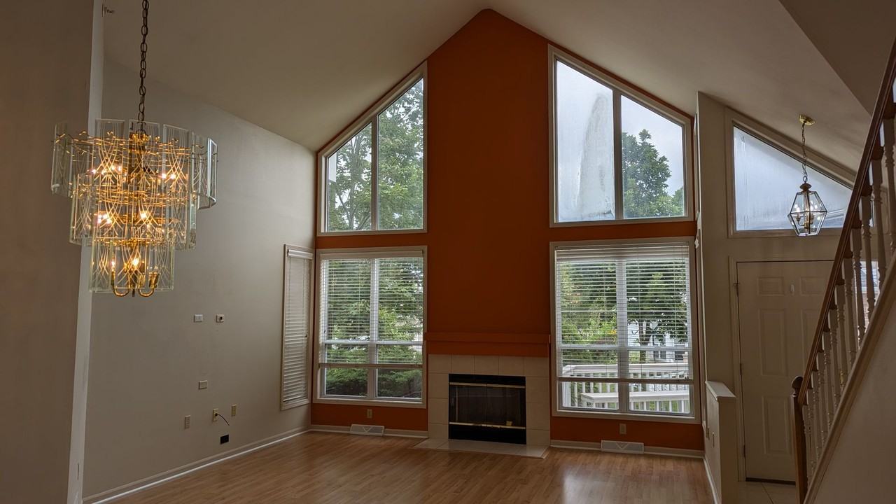 14303 W Waterford Square Dr - Photo 6 of 24