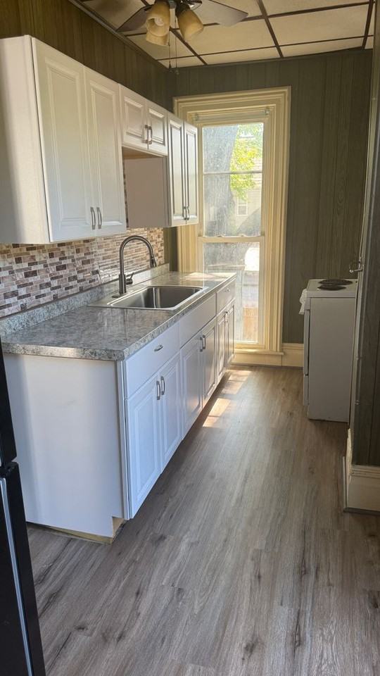 83 S Mercer St #201 - Photo 2 of 8