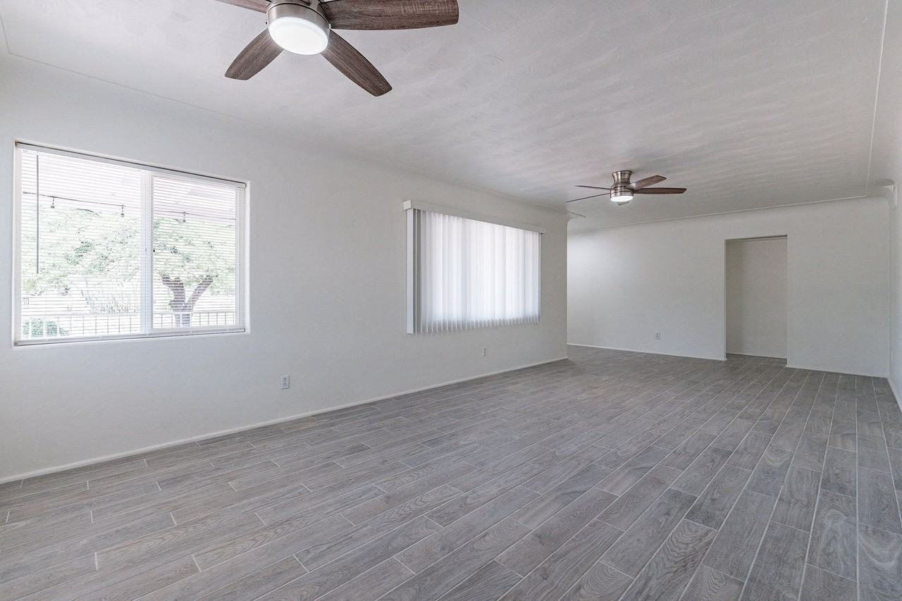 1402 E. Hampton St. - Photo 4 of 50