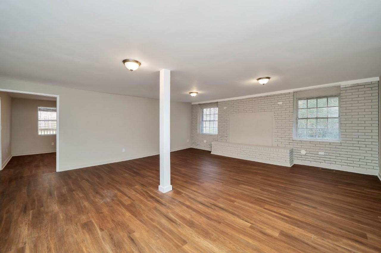 1624 Fairview Drive - Photo 4 of 23