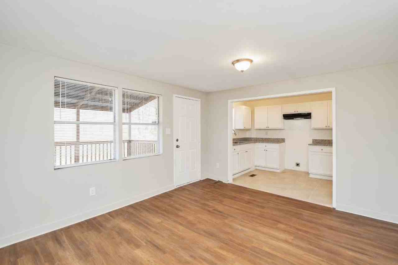 1624 Fairview Drive - Photo 6 of 23