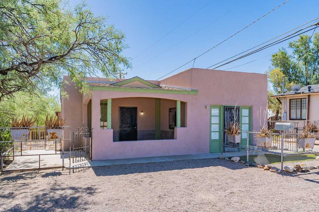 1926 N. Fremont Ave. - Photo 5 of 32