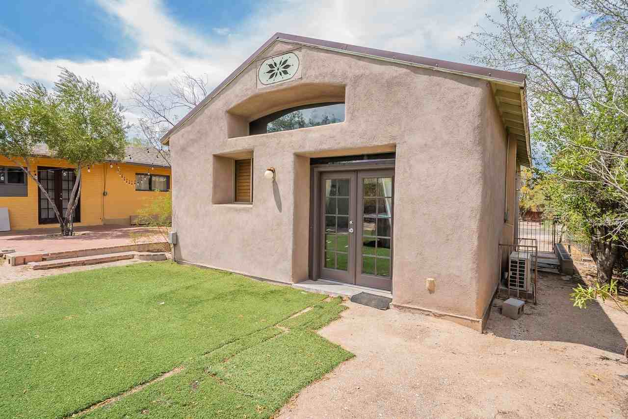 1104 E. Waverly St. - Photo 4 of 50