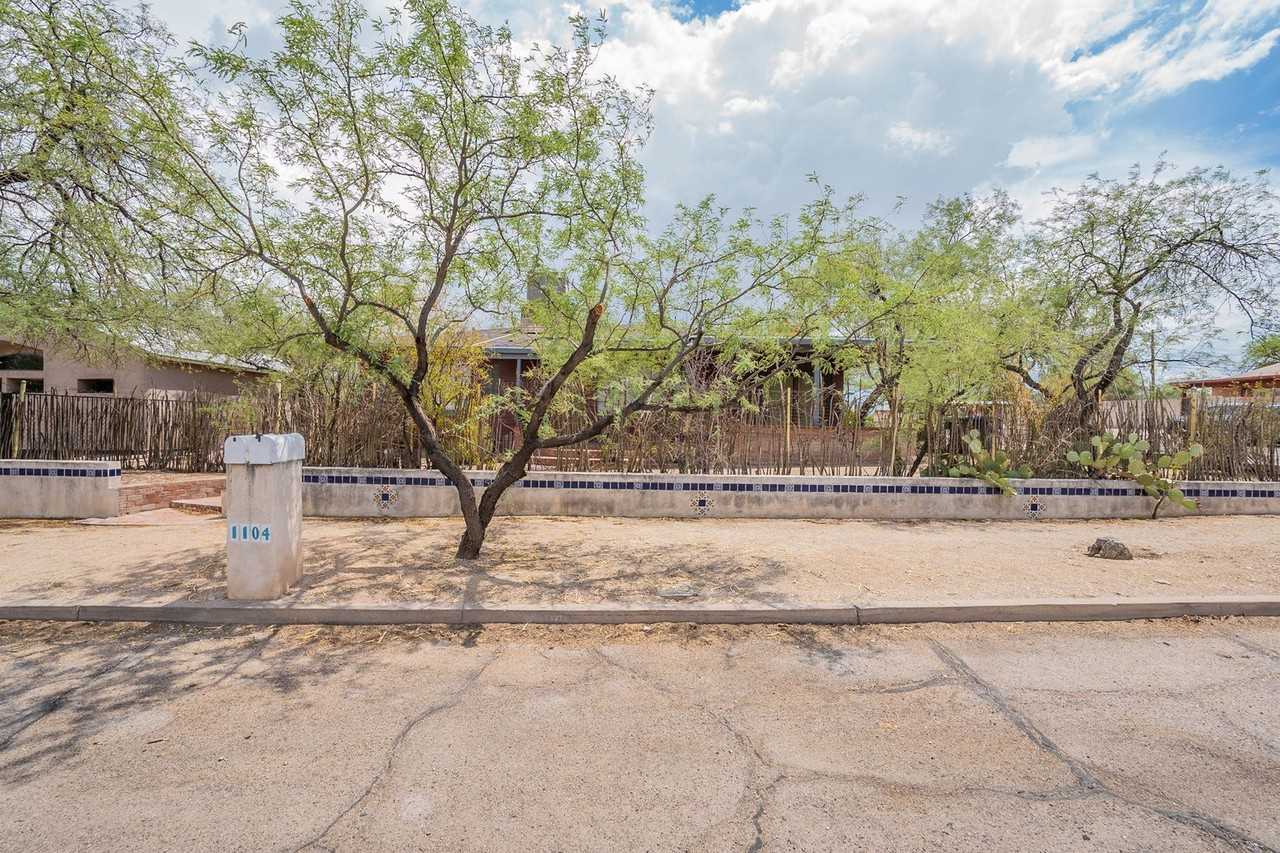 1104 E. Waverly St. - Photo 5 of 50