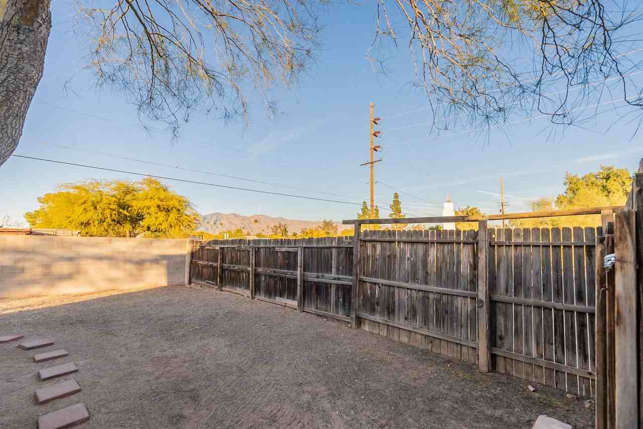 1447 E. Lester St. - Photo 4 of 27