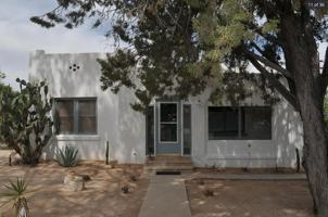 featured image of 1447 East Lester Street