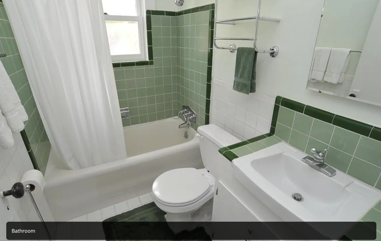 1447 E. Lester St. - Photo 4 of 33