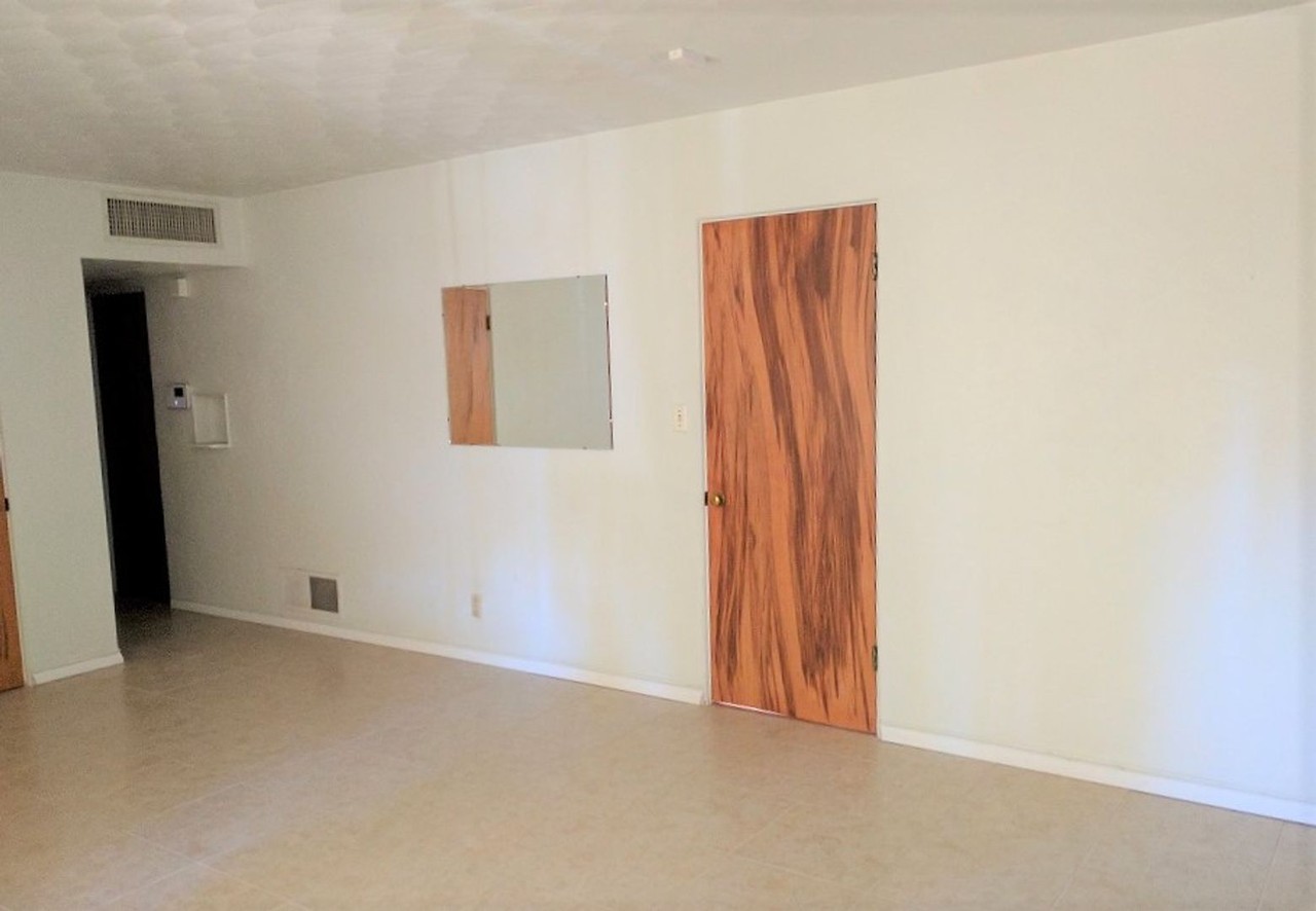 1907 N. Fremont Ave. - Photo 5 of 11