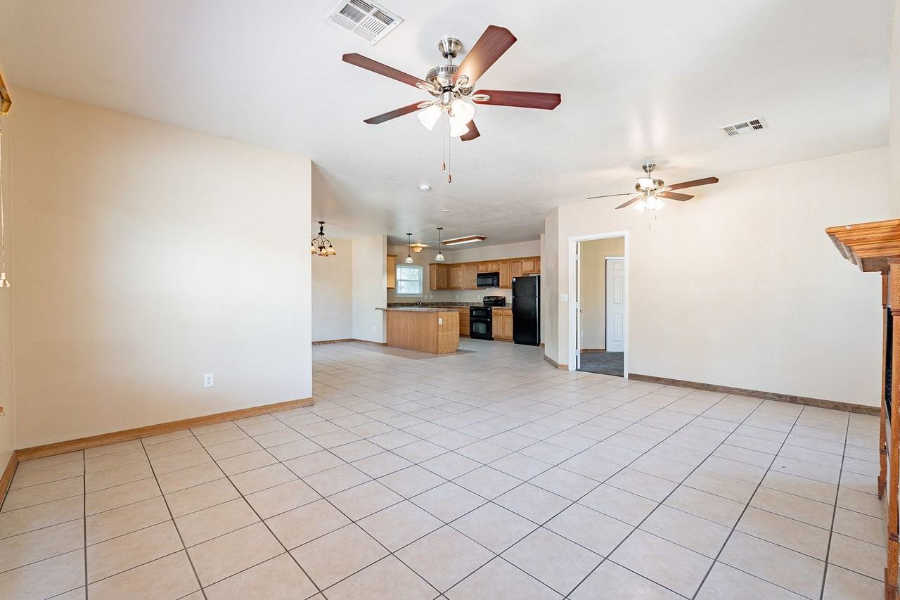 1025 N. Euclid Ave. - Photo 6 of 28