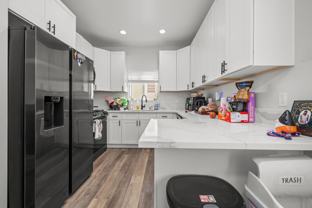 5229 E Falls View Dr - Photo 1 of 1