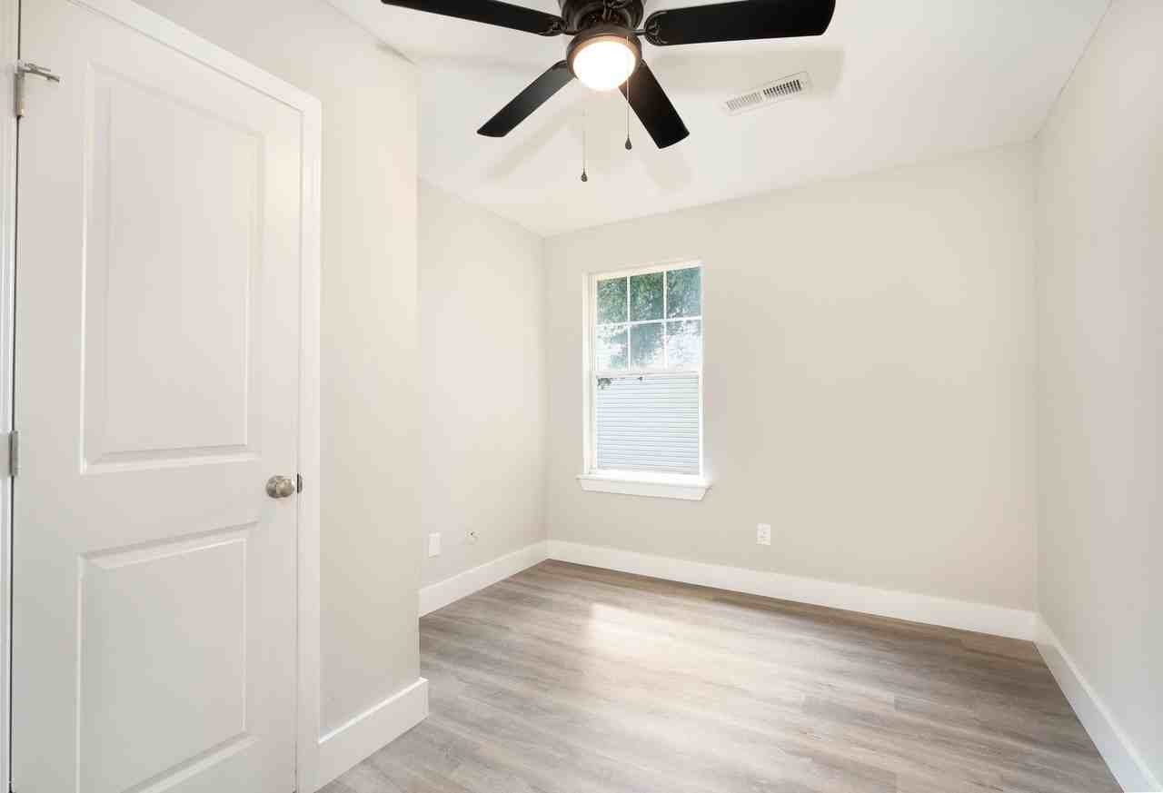 Flats on Florida 3313 - Photo 2 of 31