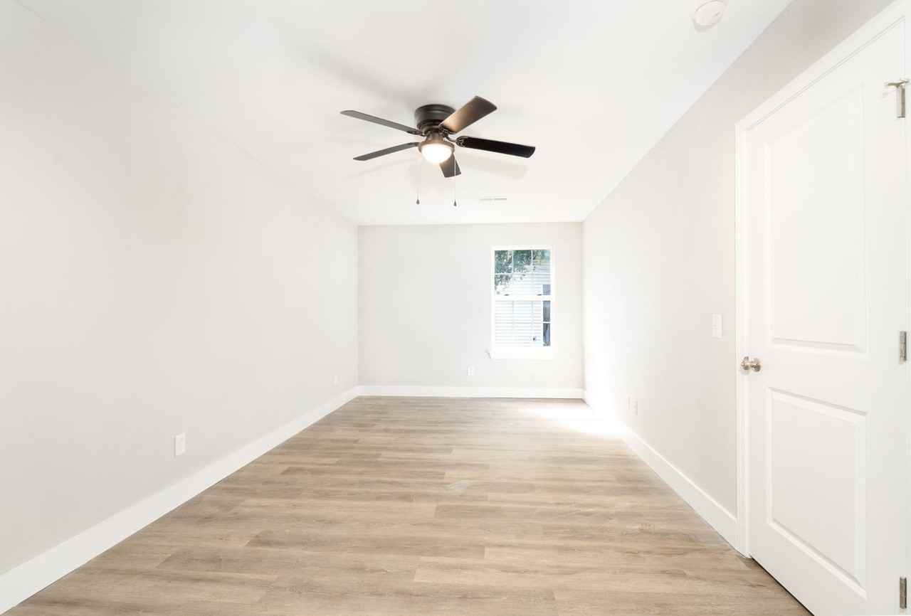 Flats on Florida 3313 - Photo 6 of 31