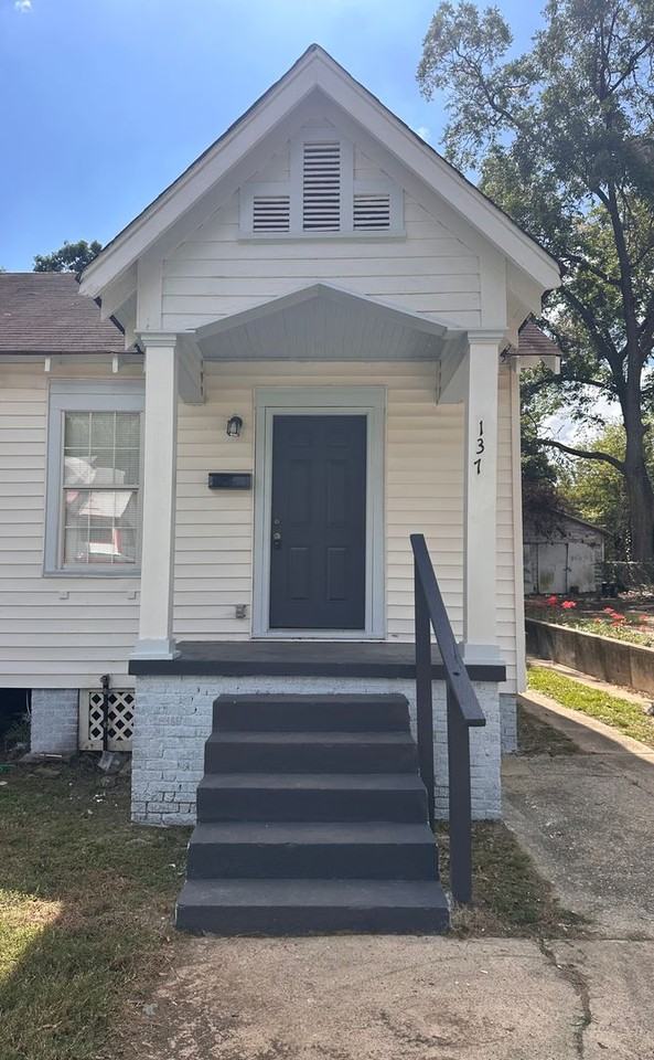 137 Lister St - Photo 3 of 9