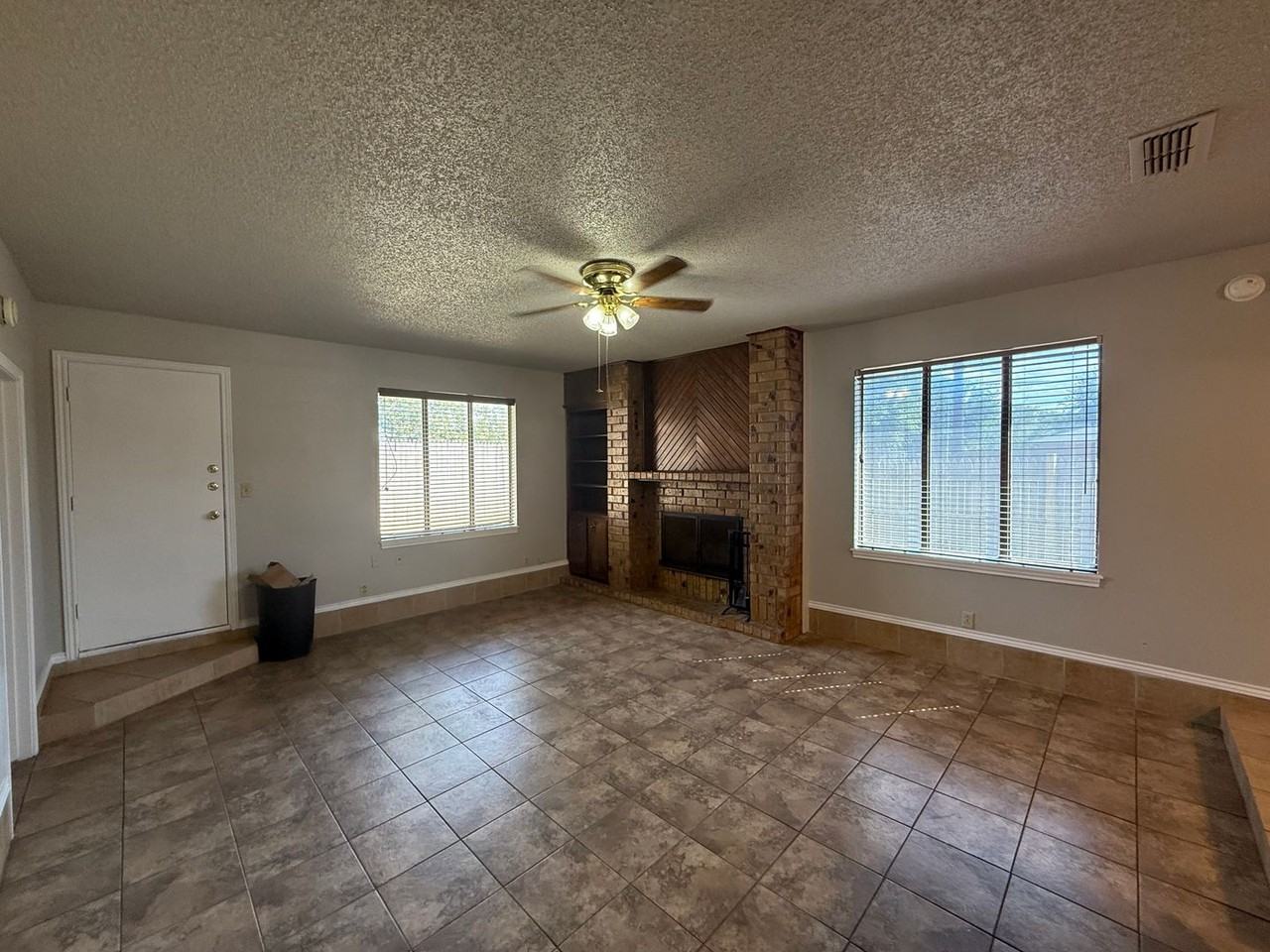 7825 Memphis Avenue - Photo 2 of 7