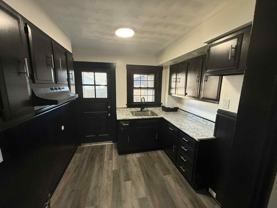 713 Crawford Ave - Photo 1 of 1