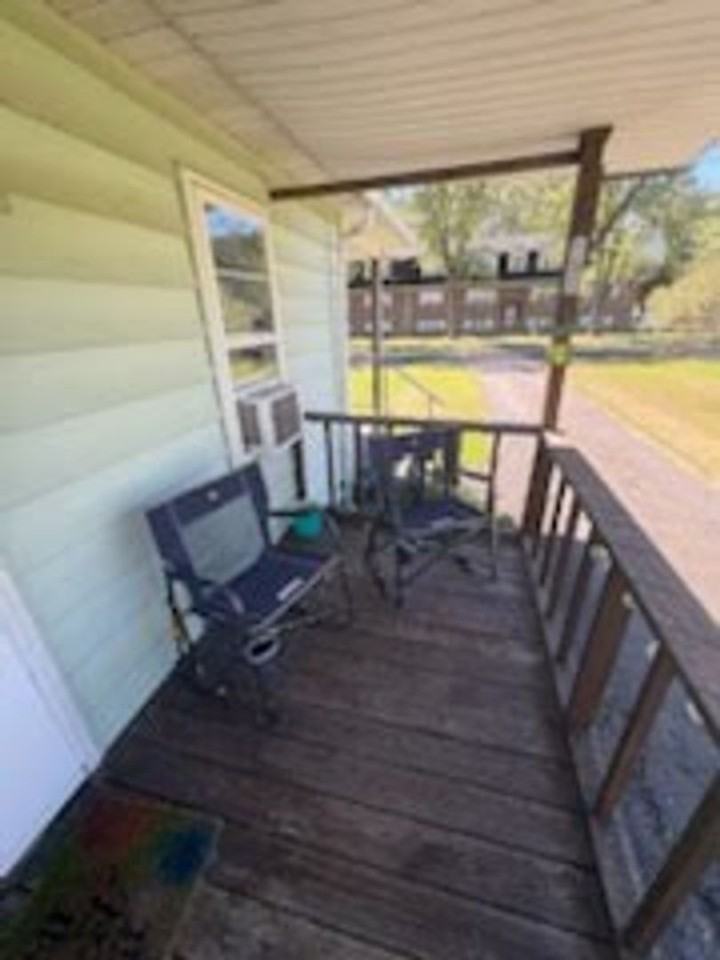 38 Woodhill Ct - Photo 7 of 20