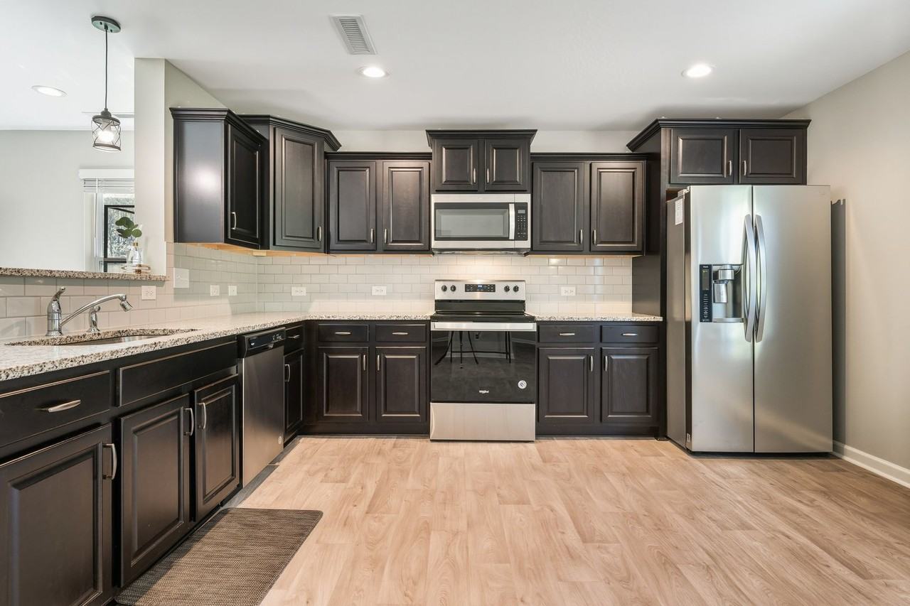 182 Pineapple Pl - Photo 5 of 18