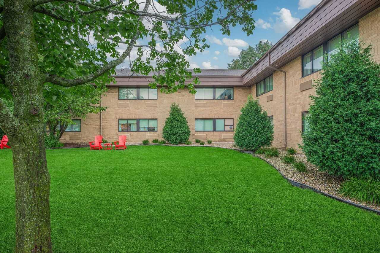 Vivo Living Madison - Photo 2 of 29