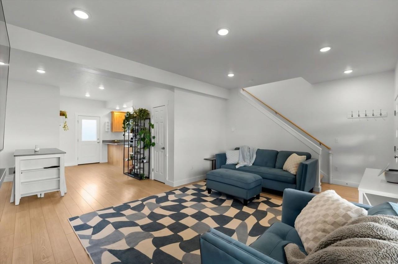 236 Sunset Alley Dr - Photo 3 of 24