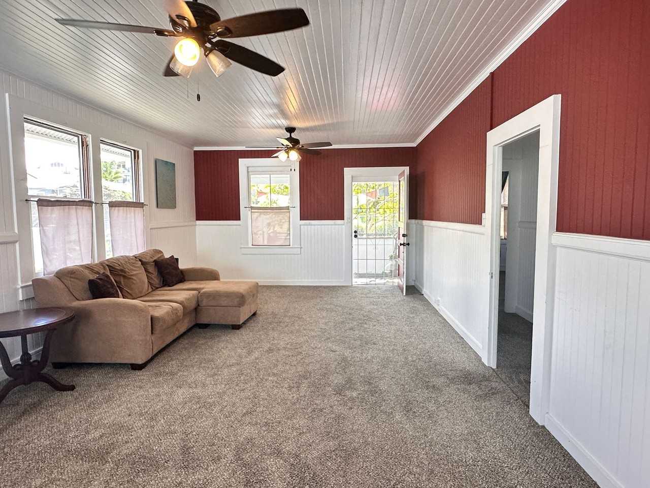 233 Ululani St - Photo 3 of 6