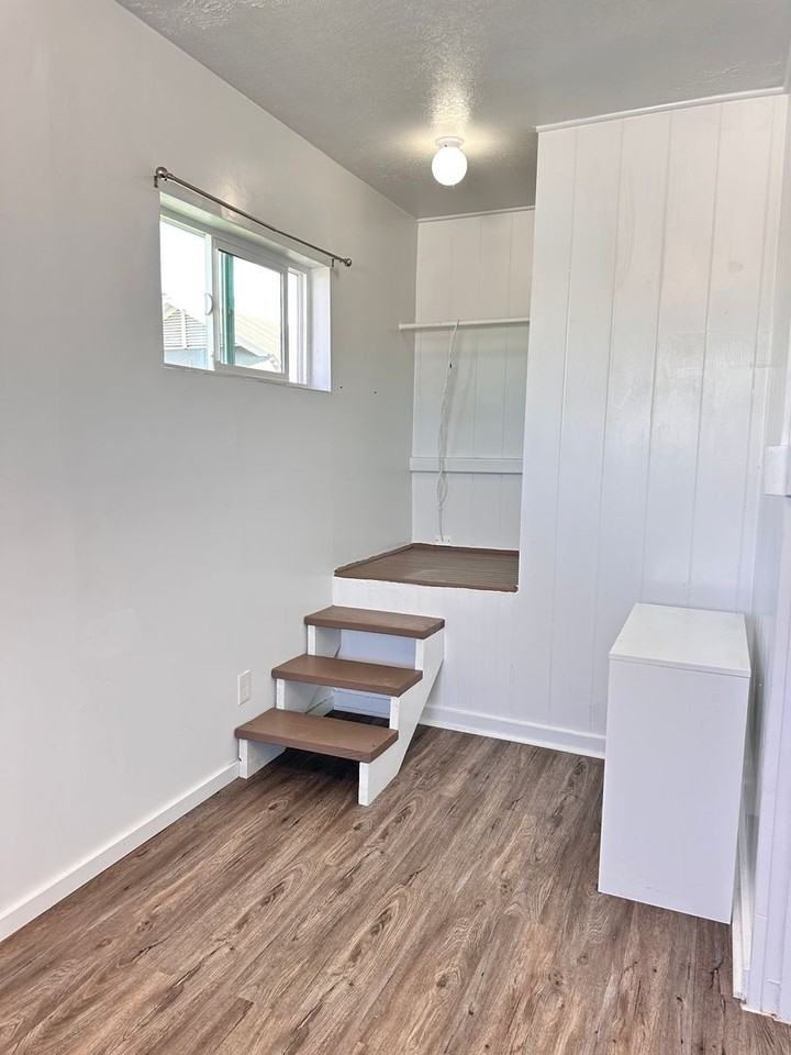 233A Ululani St - Photo 6 of 8