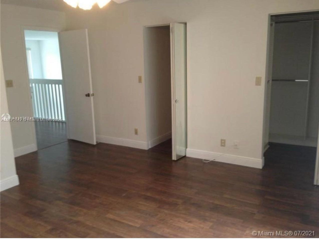 4949 N Harbor Isles Dr #1 - Photo 5 of 10