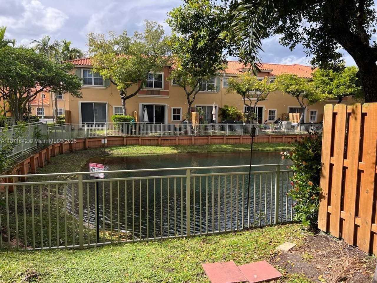 4949 N Harbor Isles Dr #1 - Photo 7 of 10