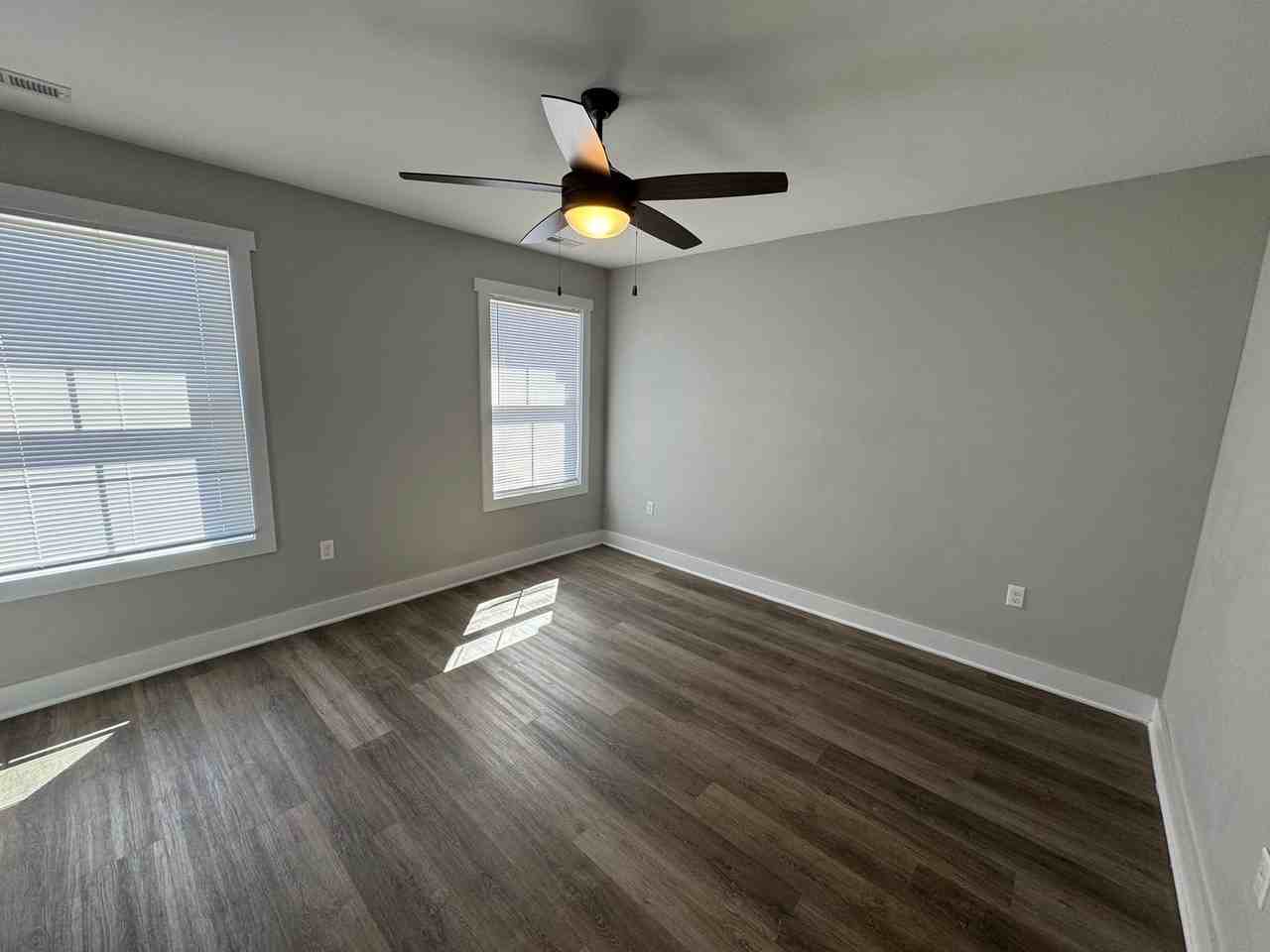 20 Villa Court - Photo 5 of 12