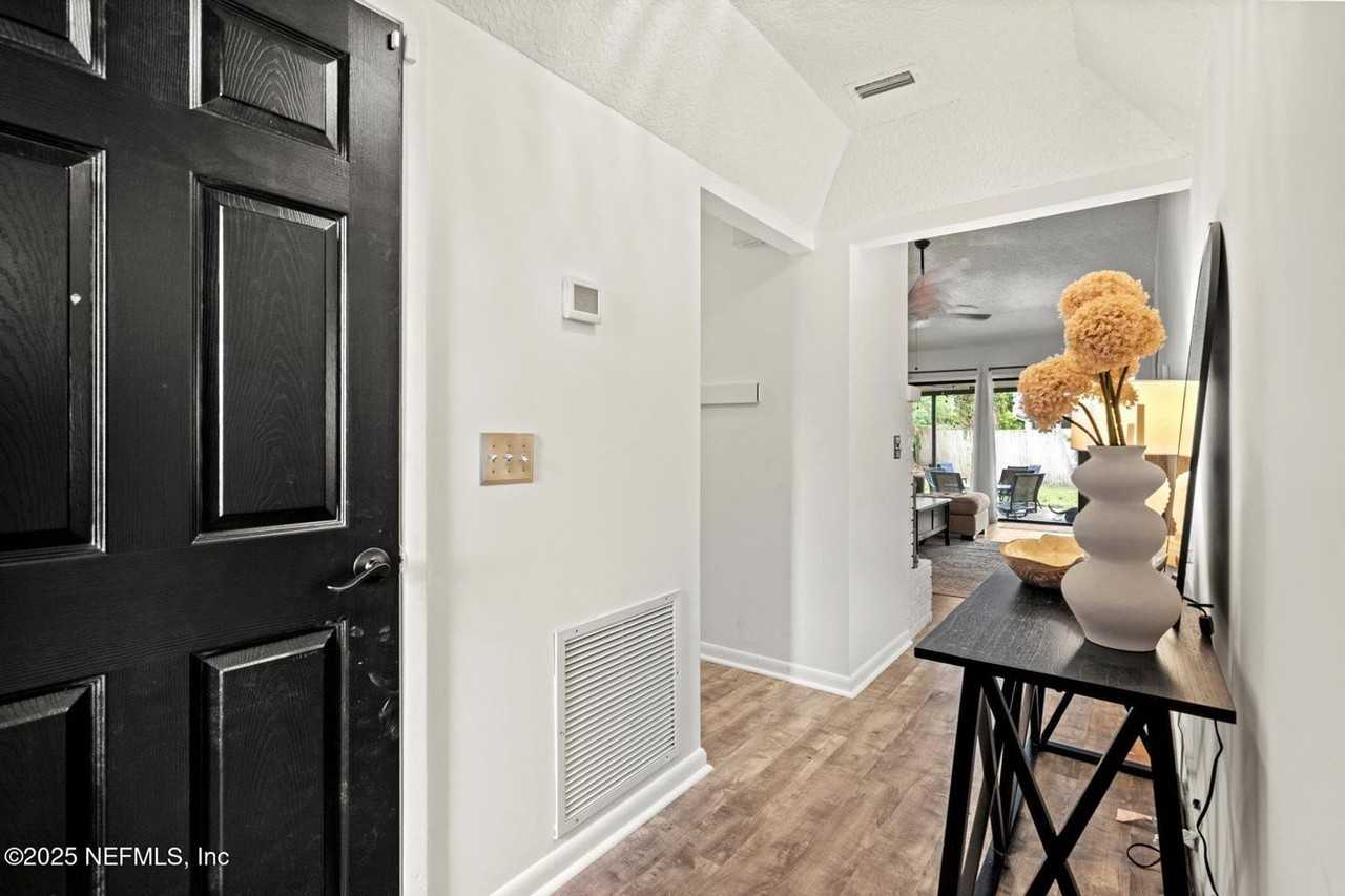 9709 Fawn Brook Cir N - Photo 2 of 23