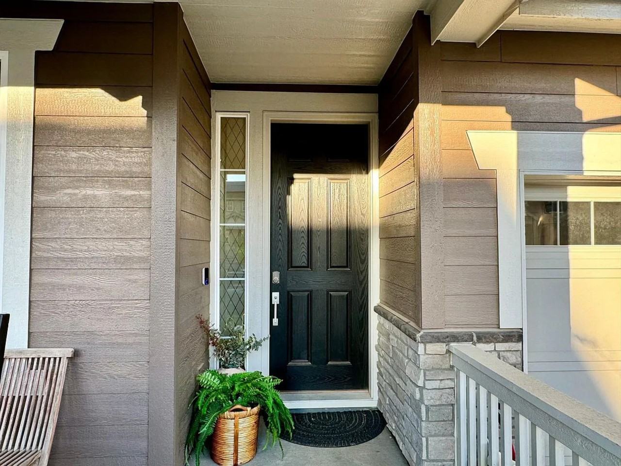 10208 Vaughn St - Photo 2 of 26