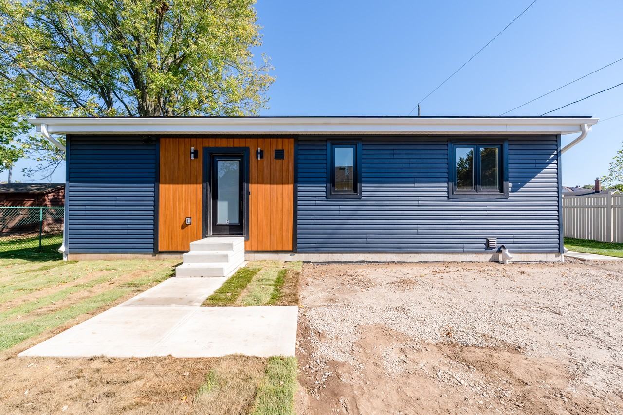 44 Kingsway Crescent #C - Photo 2 of 23