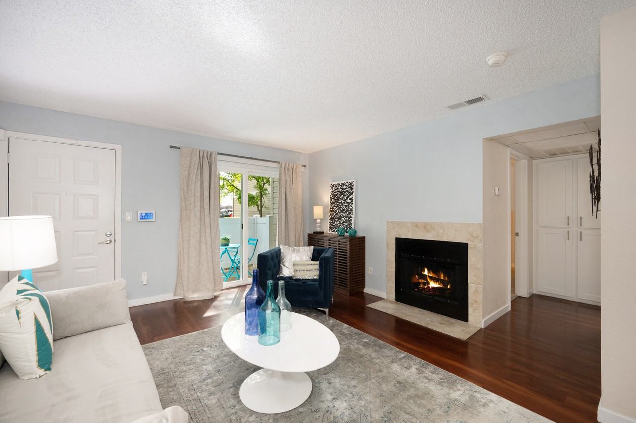 Hidden Oaks Apartments - Photo 2 of 36