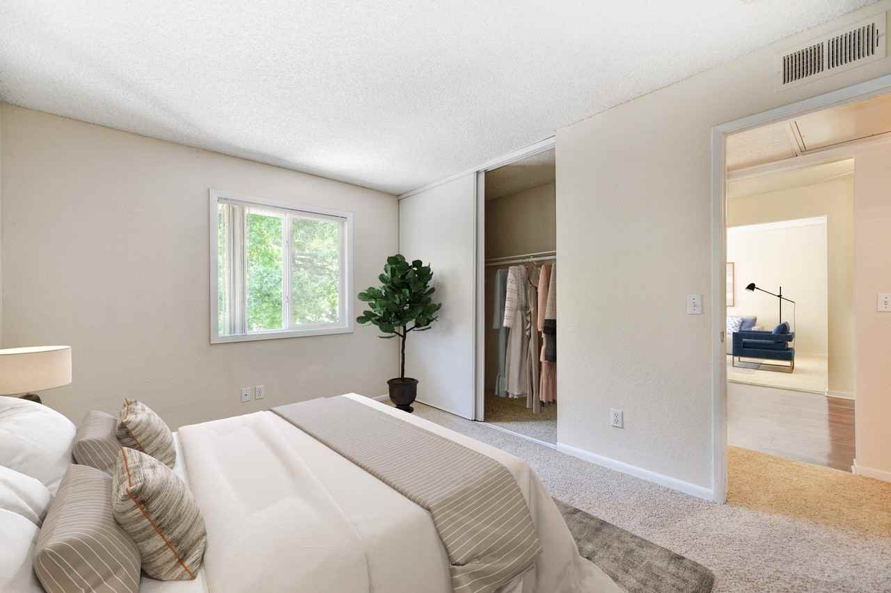 The Renaissance Apartments - Photo 6 of 46