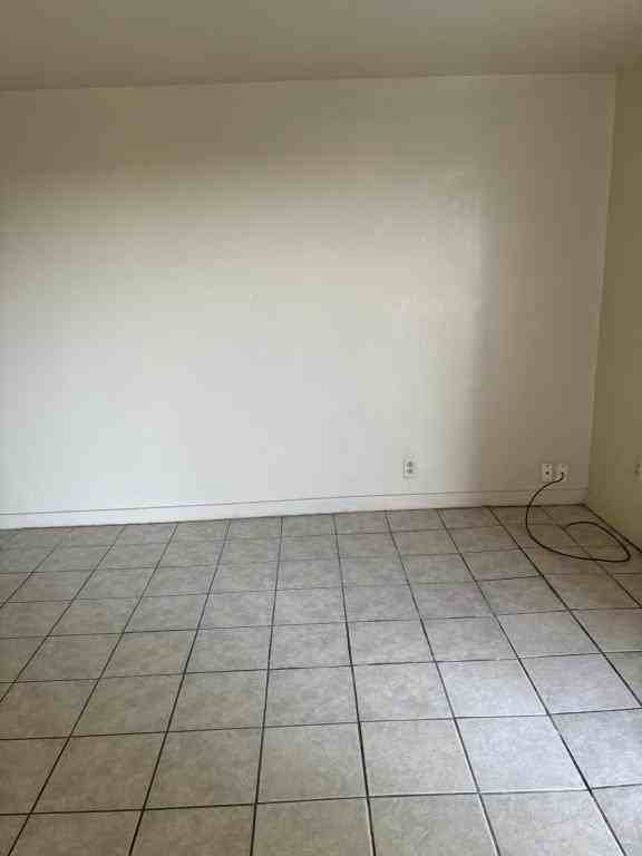 609 Grove City Rd - Photo 3 of 13